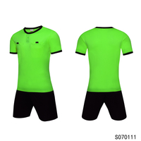 Camisa de futebol infantil vermelha de secagem rápida